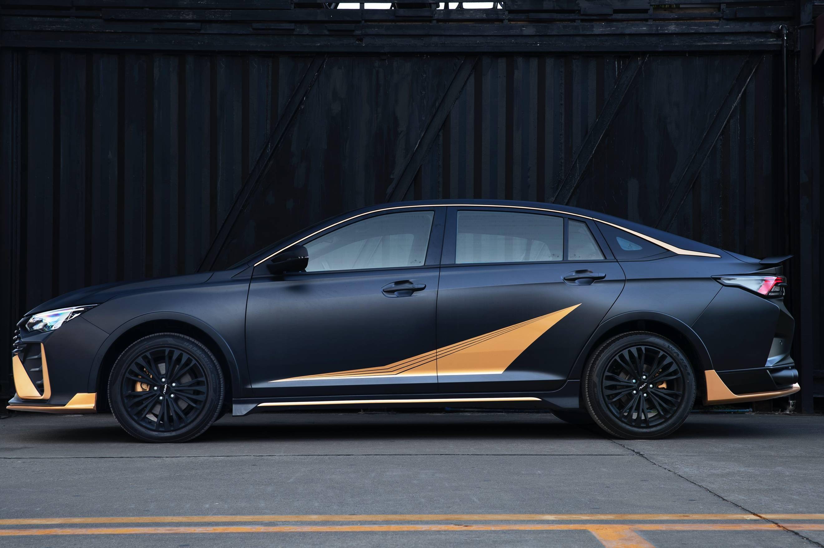 降低配置拉低入手门槛东风风神奕炫max新增车型