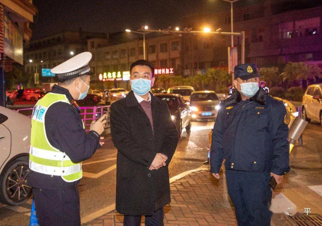 酒驾超载违法车上路抓