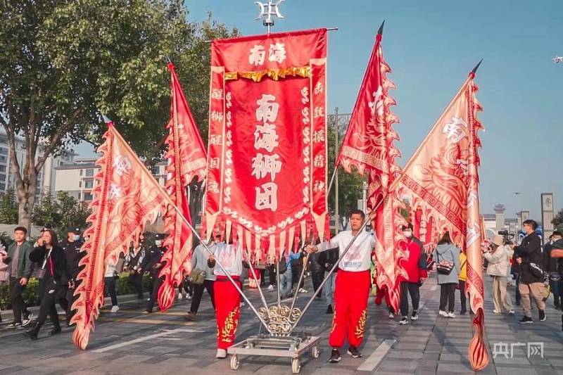 文化|国家级非遗新玩法！佛山南海12只醒狮“成团”出道