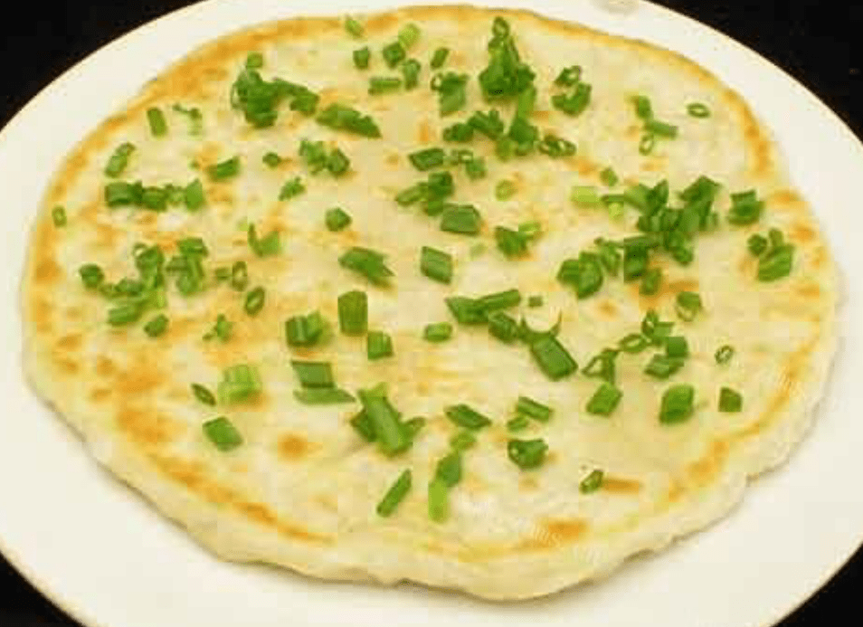 东北葱花饼大妈火了 被问为啥不加大葱 回答太直接不怕砸生意 葱油饼 那味道 网友 东北葱花饼大妈火了 被问为啥不加大葱 回答太直接不怕砸生意 葱油饼 那味道 网友