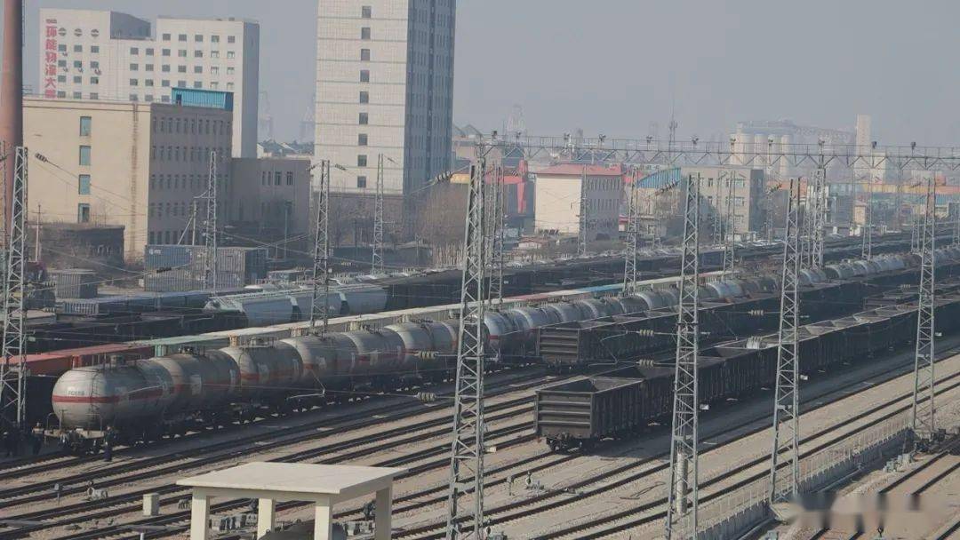 沙鲅铁路做好港产城融合发展大文章为鲅鱼圈高质量发展努力作为