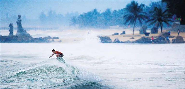 23������Ʒ���״���פ,�ݳ�Ʒ�ĺ��ϻ���