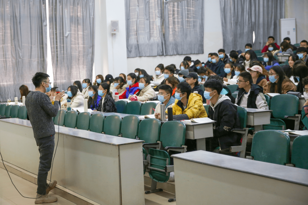 四川部分高校开学现场!_教学_疫情_课堂