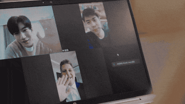 笔记本中的效率超人？移形换影挑战「两天一夜」，这台新本“有点东西”