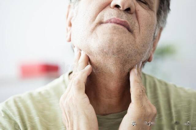 別再把食管癌當食管炎醫生提醒3個症狀可能是食管癌早期信號