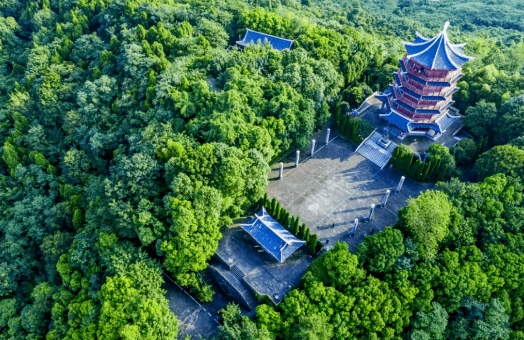 南充鹤鸣山风景区图片