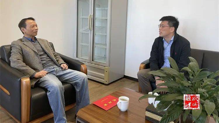 区领导带队走访慰问专家人才_潞城_发展_区委常委