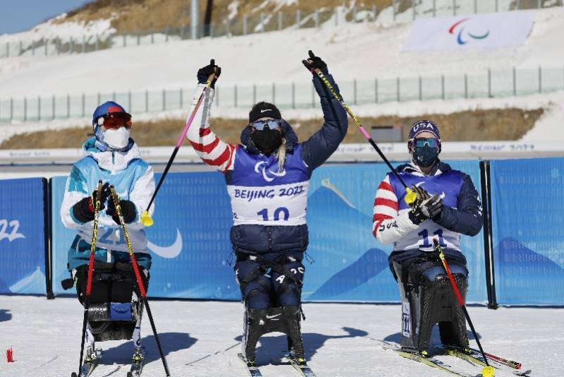 肯德尔·格雷奇|夺得残奥会铁人三项冠军7个月后，她又开启了冬残奥会卫冕路