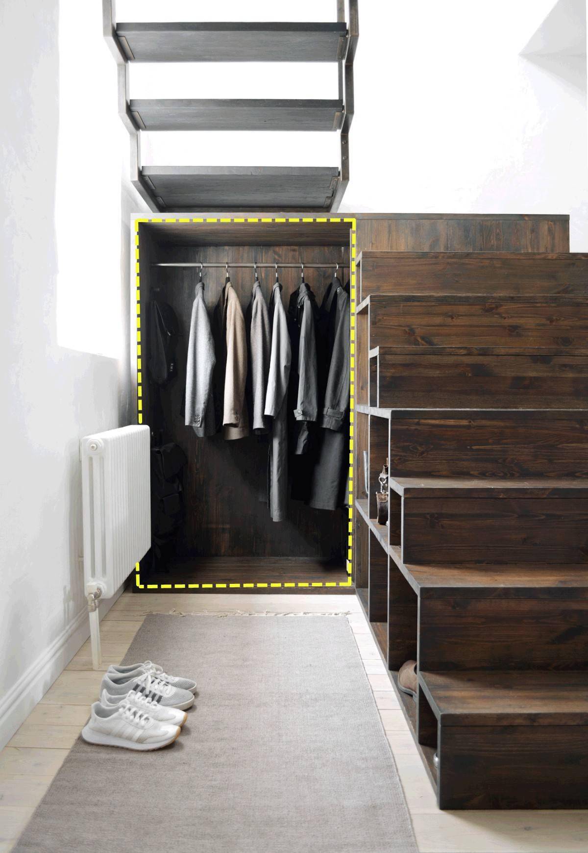 不浪费1平米,楼梯台阶下方改成专属衣帽间,太好用了