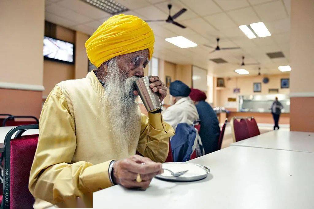 111岁素食老人是马拉松历史上最年长运动员和世界纪录保持者