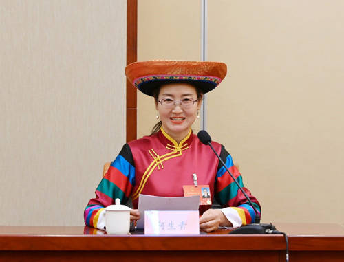 自信体现在每一个实现脱贫的老百姓身上