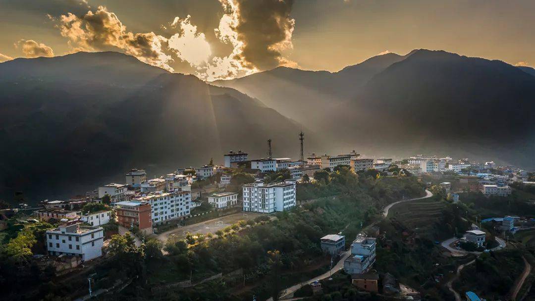 快来领略一番西舍路镇的生态美景_楚雄市_摄影_风光