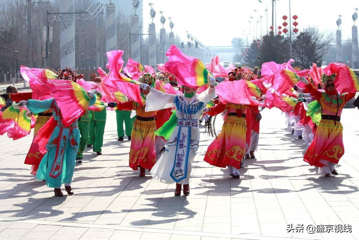 全国第十二套健身秧歌图片