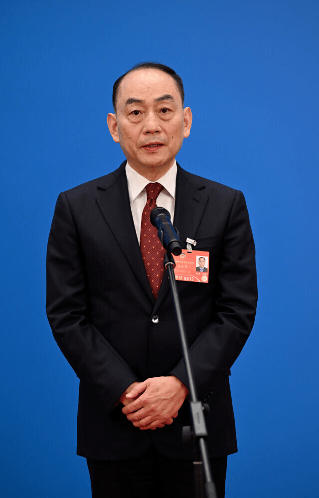 住湘全国政协委员詹纯新亮相委员通道