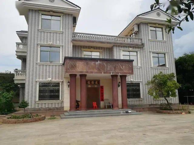 兴宁龙田豪华别墅拍卖195万起