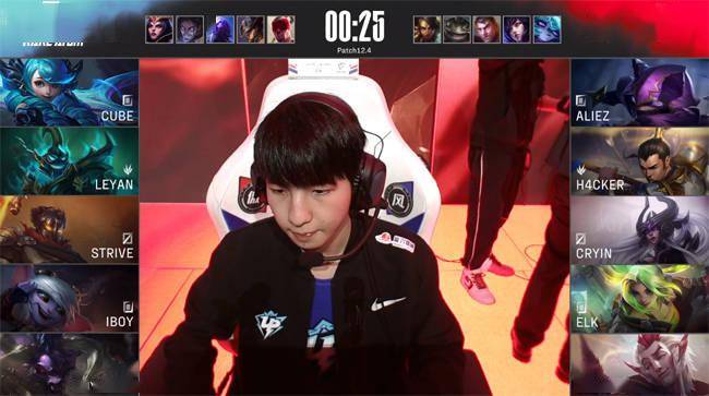 人马|LOL-LPL：Cube格温一打四＂伪四杀＂力挽狂澜，RA 2-0翻盘击败UP