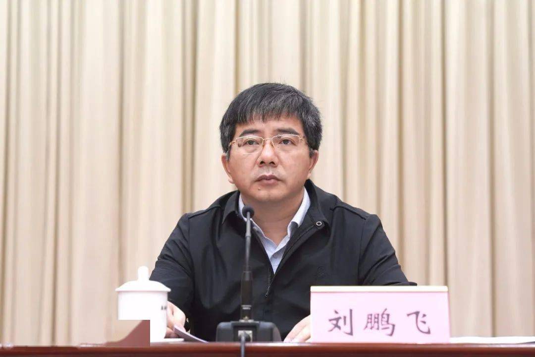 玉林市召开市管医院学校班子建设和党风廉政建设集体谈话会