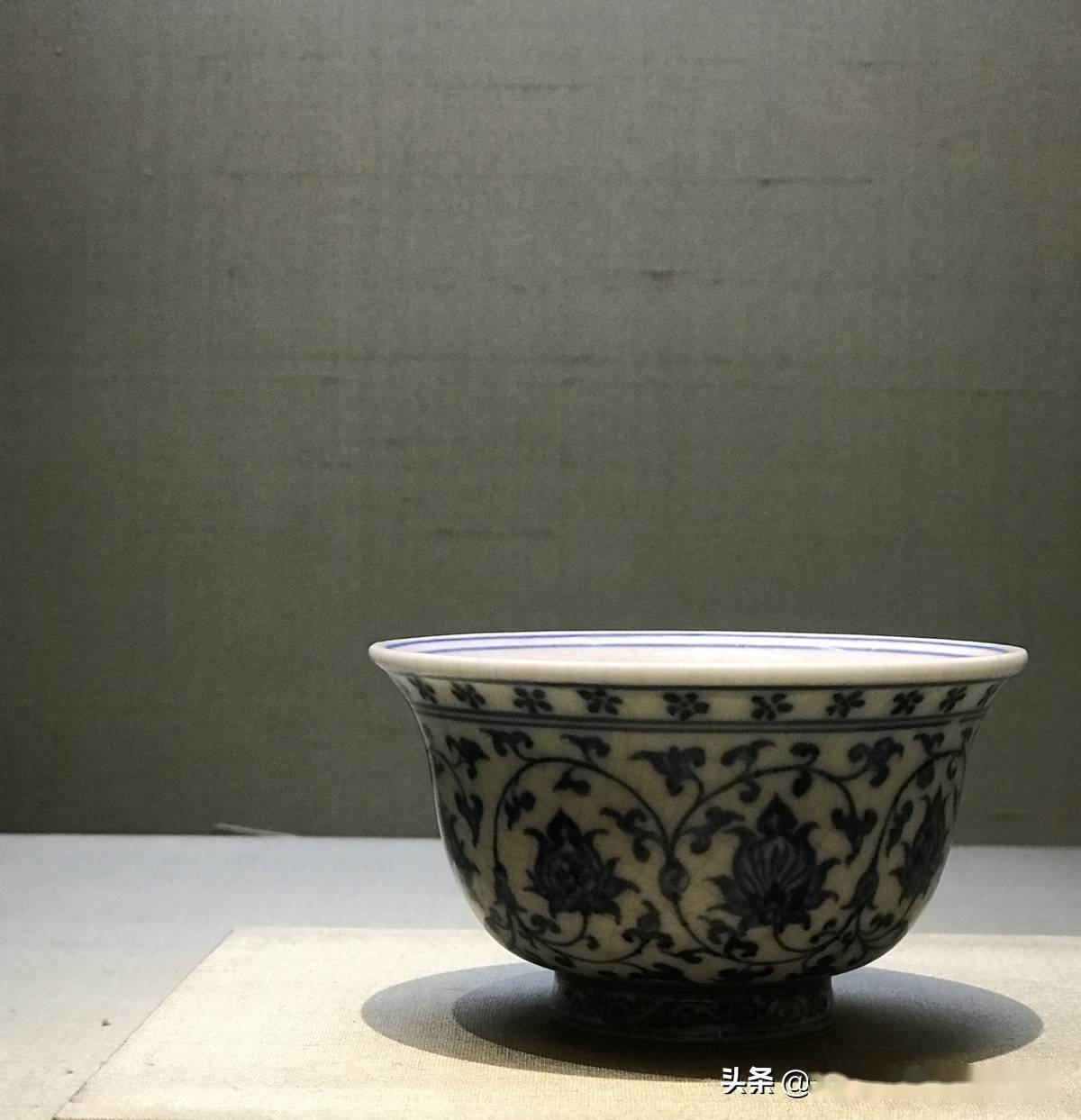 苏博:看见一只永乐压手杯_青花_瓷器_成化