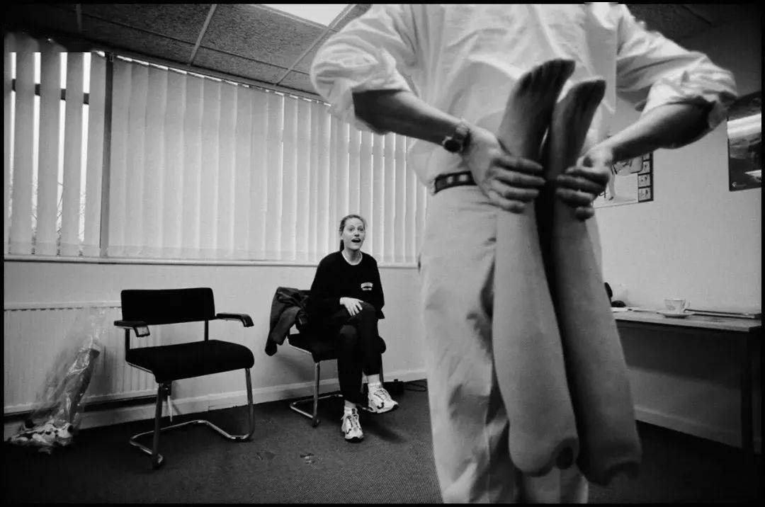 全球身高1米4,却被封“全球最美双腿”,网友:她美哭我了