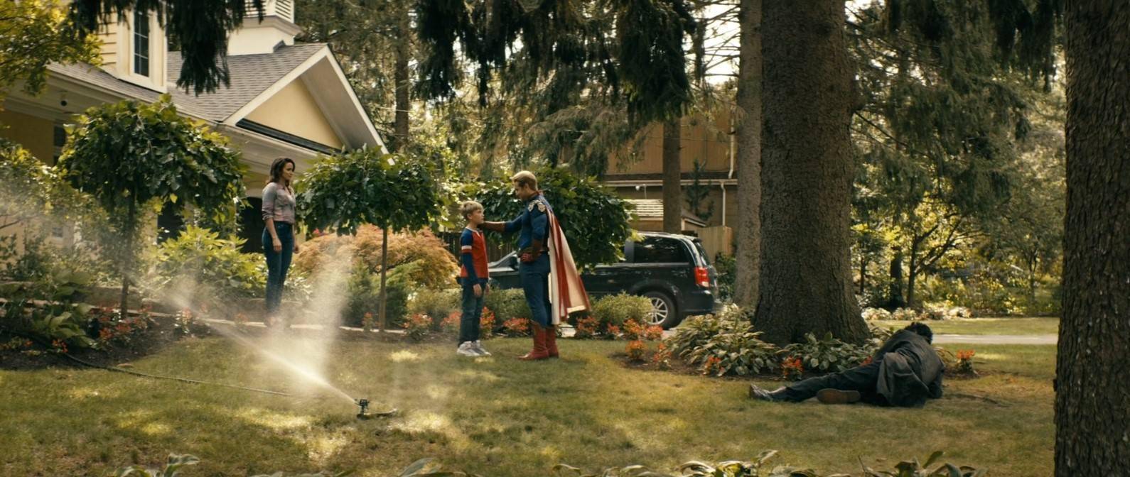 扮演者|用镭射眼加热母乳的超人是屑吗？