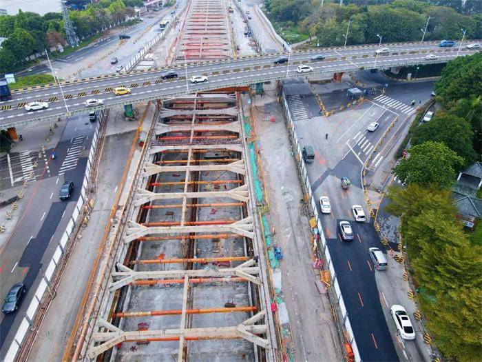 新老城区又近一步佛山顺德南国路二期德胜西路节点跨线桥主桥通车