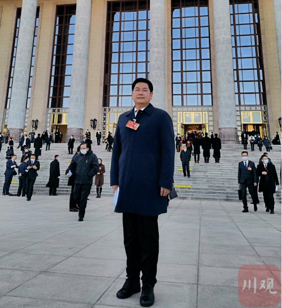 临夏现代职业学院苏华图片