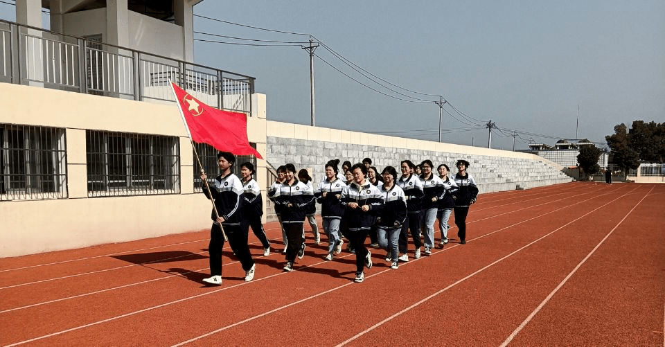 喜报新洲四中团校建设工作入选全省优秀案例