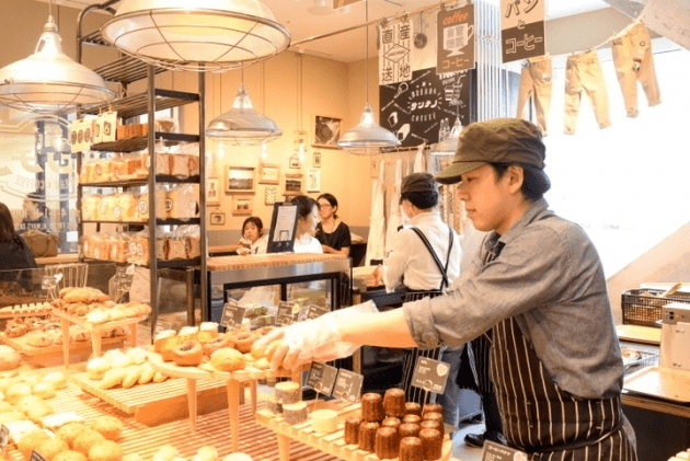 日本最热面包店sanchino将古早怀旧风格面包用现在制作方法升级