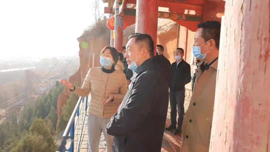踩线团先后深入到罗家洞,炳灵石林,刘家峡国际滑翔营地,黄河三湾,黄河