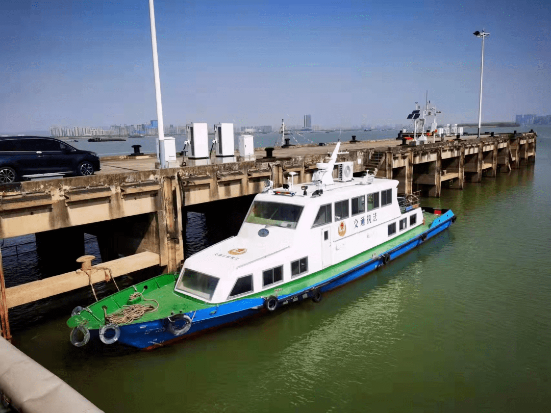 全省首艘内河纯电动交通执法船下水