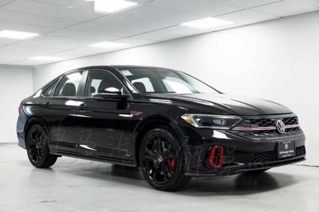 大众速腾发力黑武士版亮相熏黑套件新内饰配20t动力