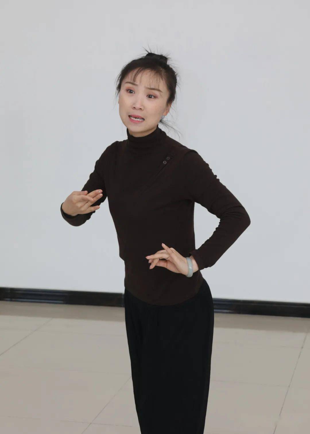 抗疫情"艺"起来长治市上党梆子剧团大练功_李慧琴_防护_排练厅