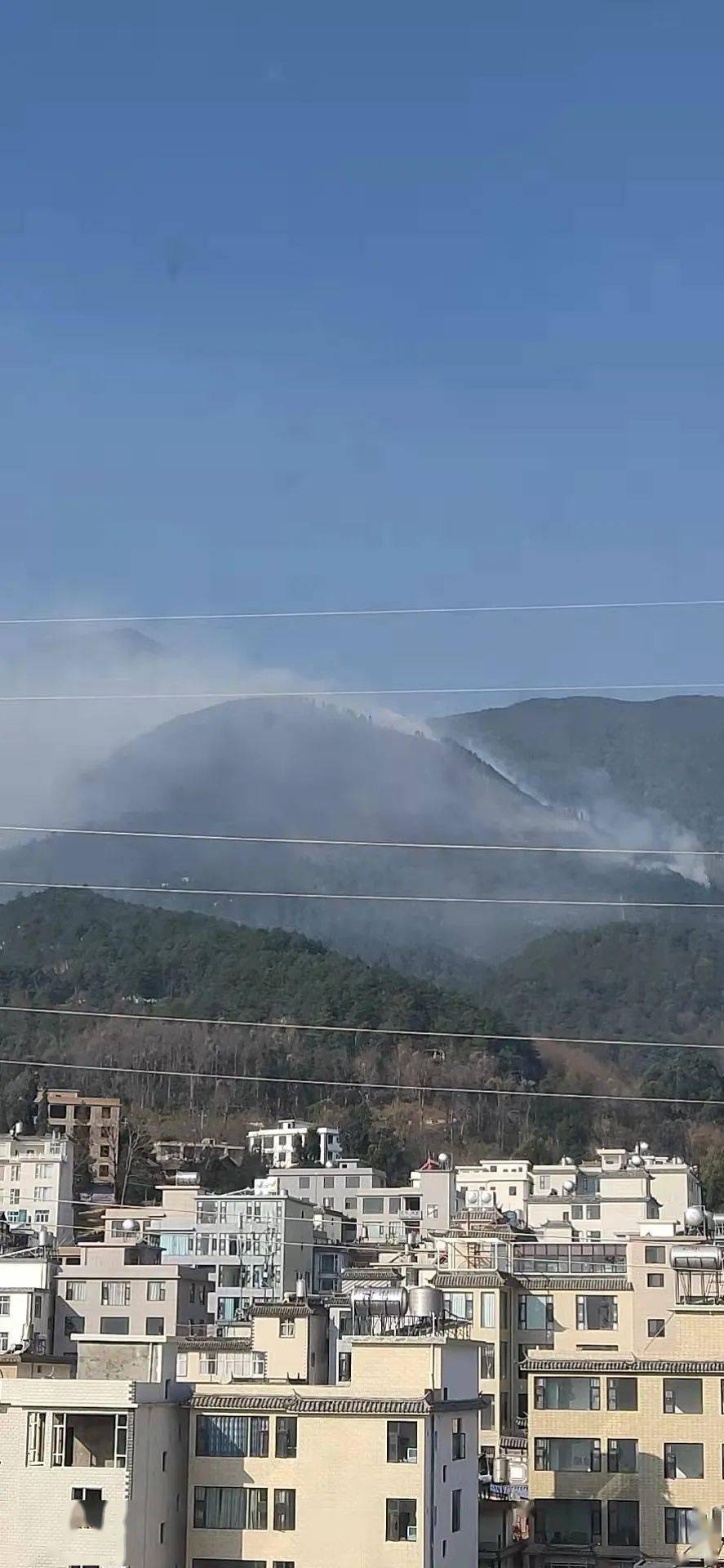 据大理市通报,3月15日大理苍山引发火灾的嫌疑人已经被抓到