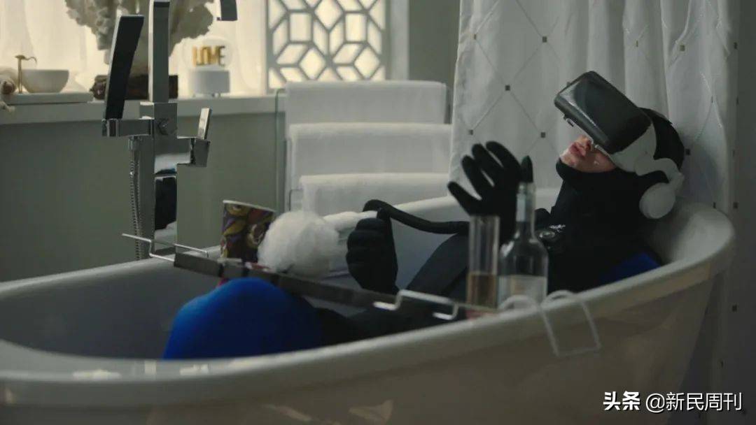 新生|死后的第一天,他在Uploading的世界复活