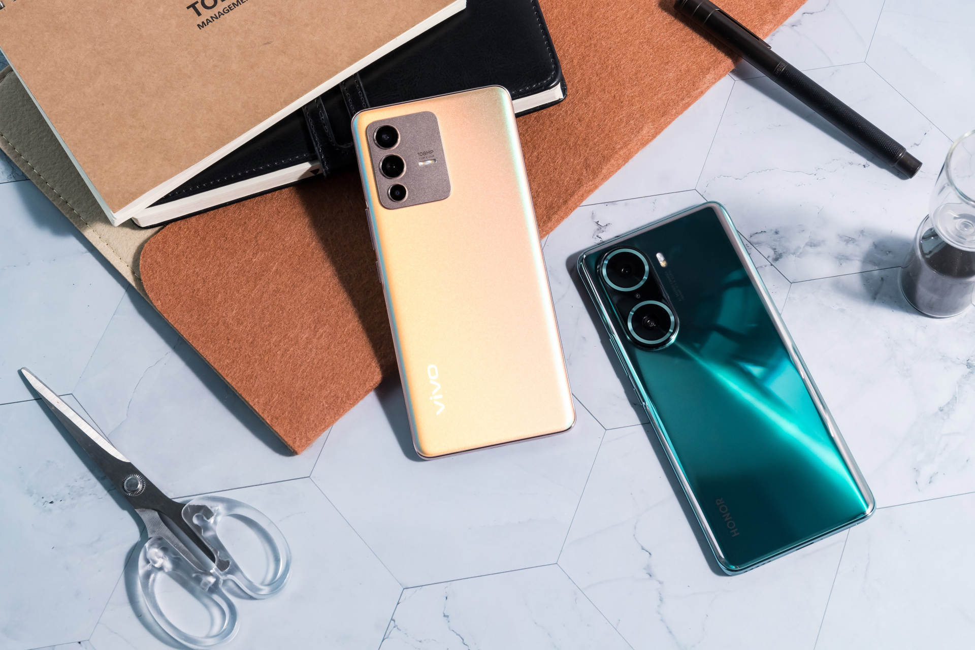 用过就知道！同为3K 档机型，荣耀60 Pro和vivo S12 Pro谁更出色？