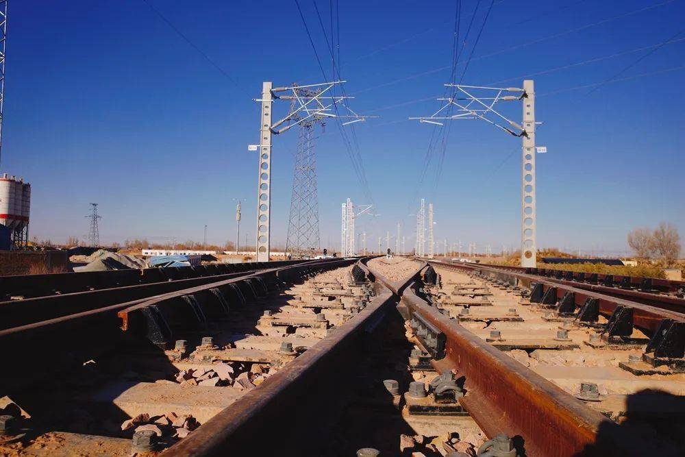 陕北中煤大海则矿井铁路专用线开通运营