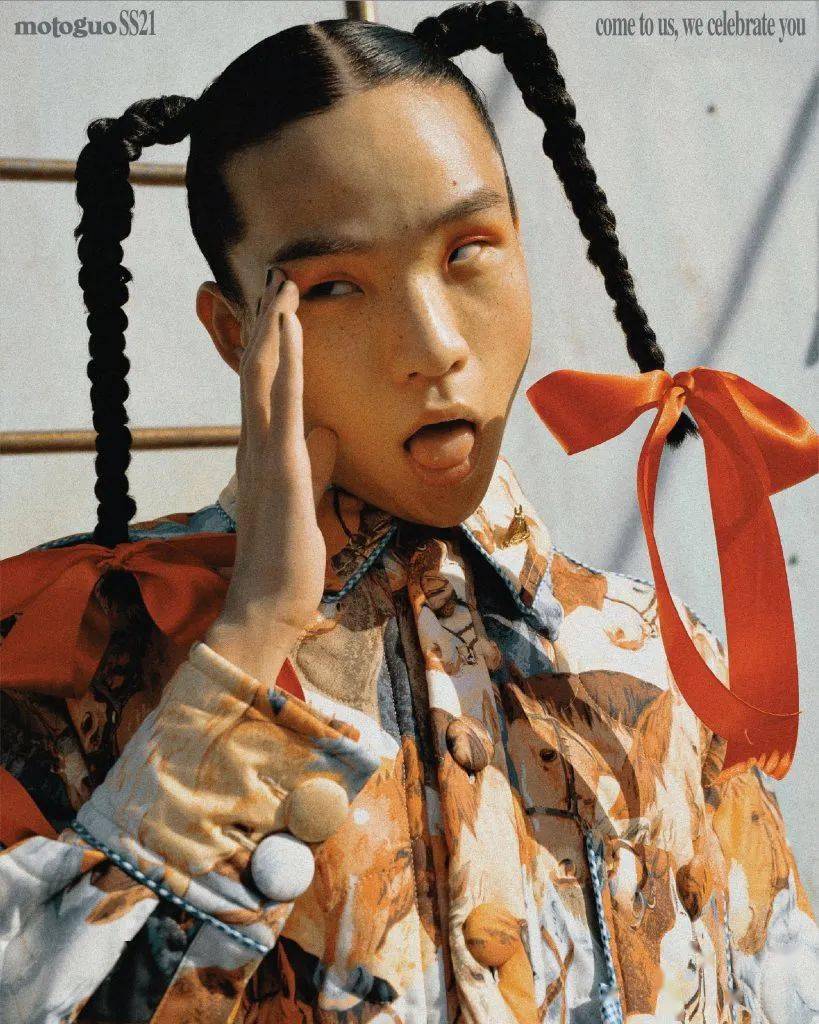 曲线 『摩多牌』— 怪诞鬼马的头号代表