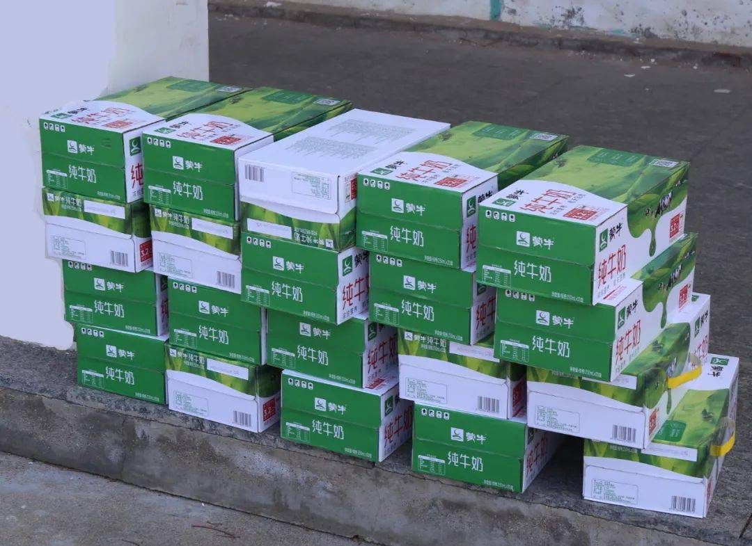 同心抗疫益路同行感谢每一个你四