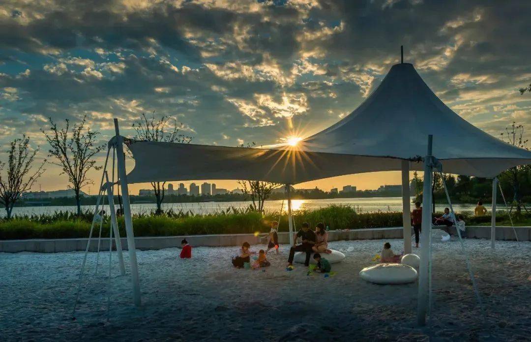 人才向往地新篇紫琅湖的春天