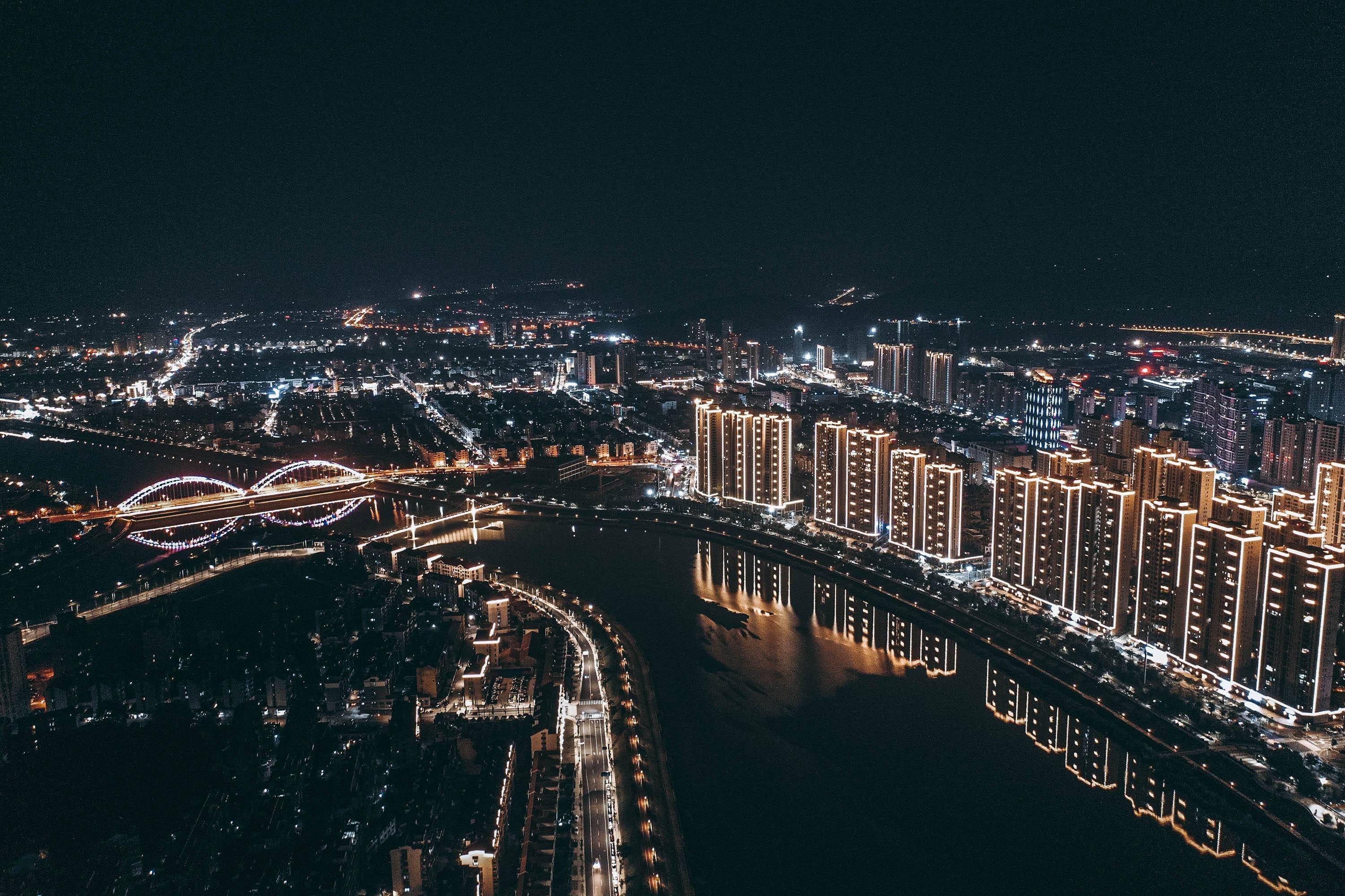 绍兴嵊州走出一位富豪退伍军人积极创业身家22亿