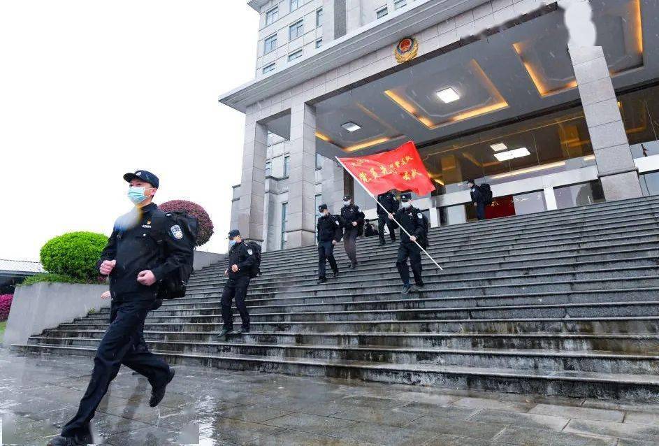 闻令而动听令而行省公安厅调派全省警力迅速投入南昌疫情防控围剿战