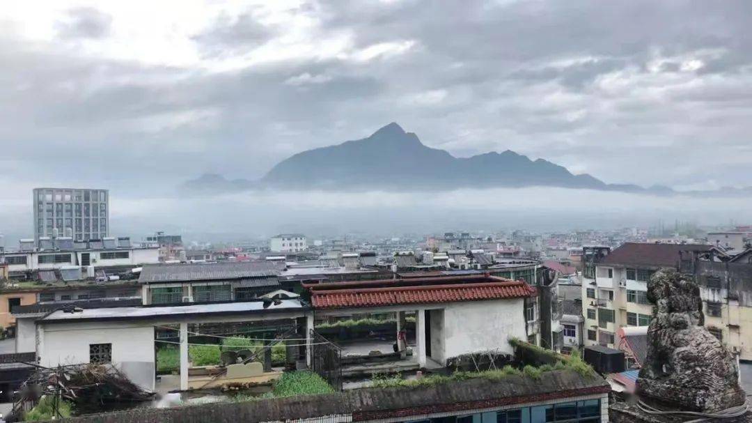 江西是個好地方如夢如幻鉛山雨後鵝湖山如海市蜃樓