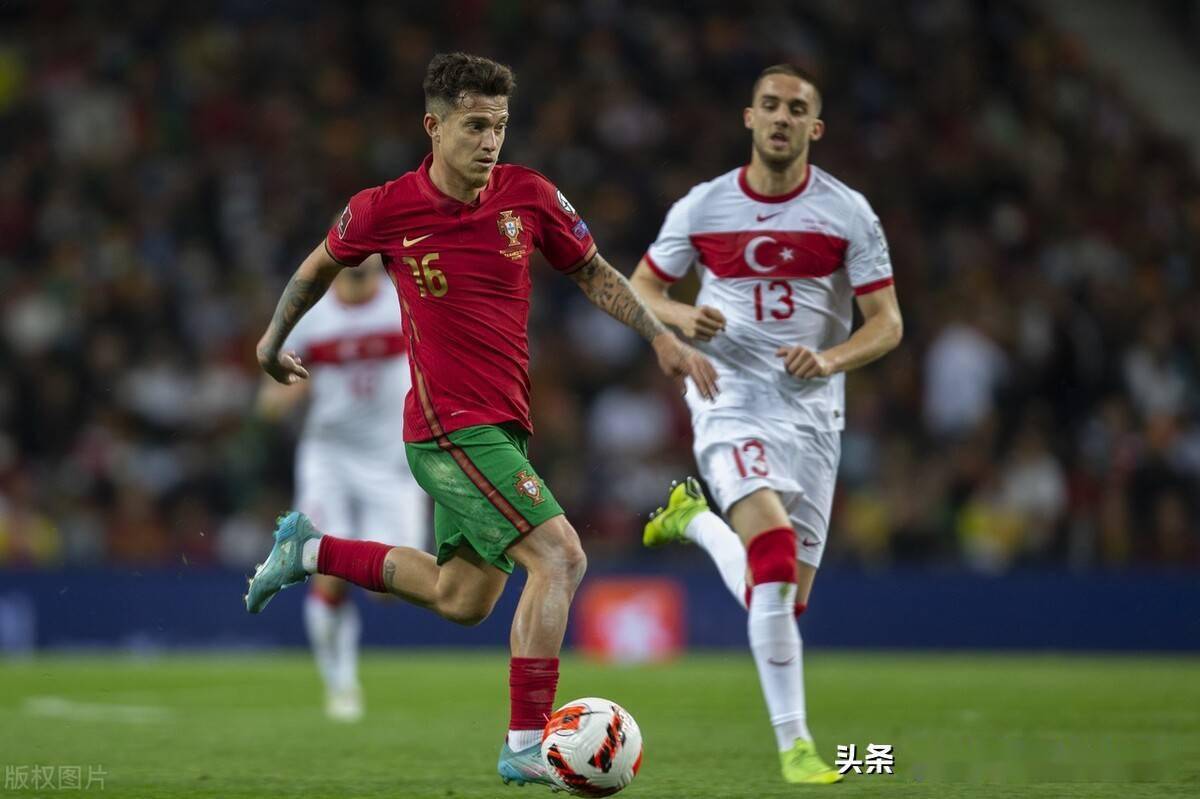 世预赛葡萄牙3比1胜土耳其防守问题很多但葡萄牙有能进球的人