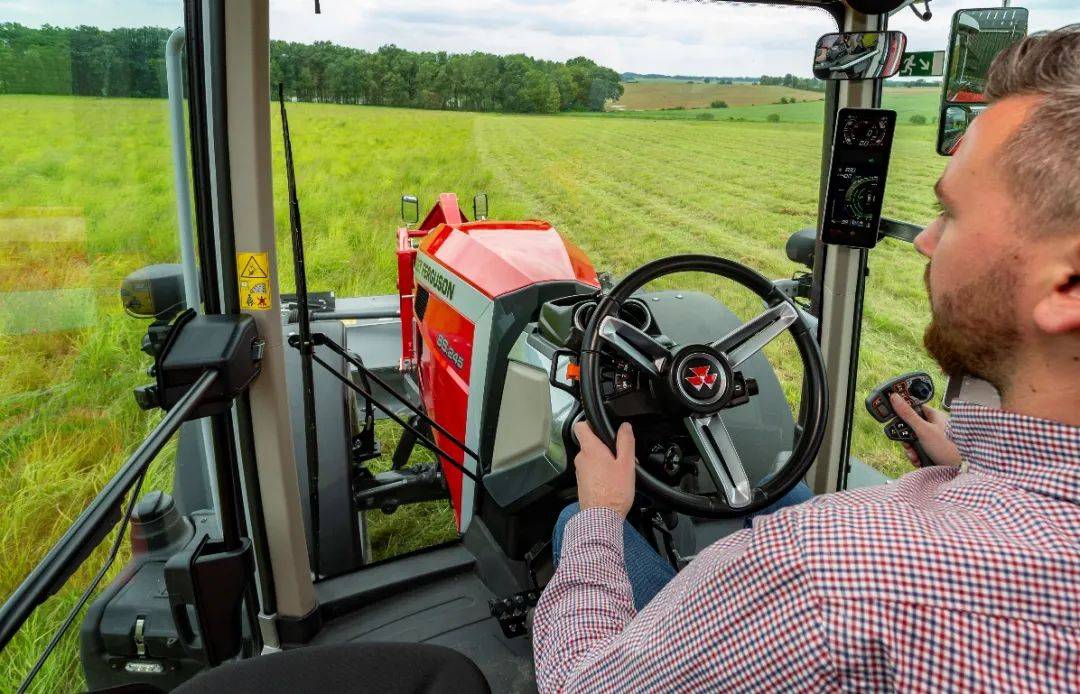 麦赛福格森mf 8s系列拖拉机新疆巡演活动于今天正式开启!