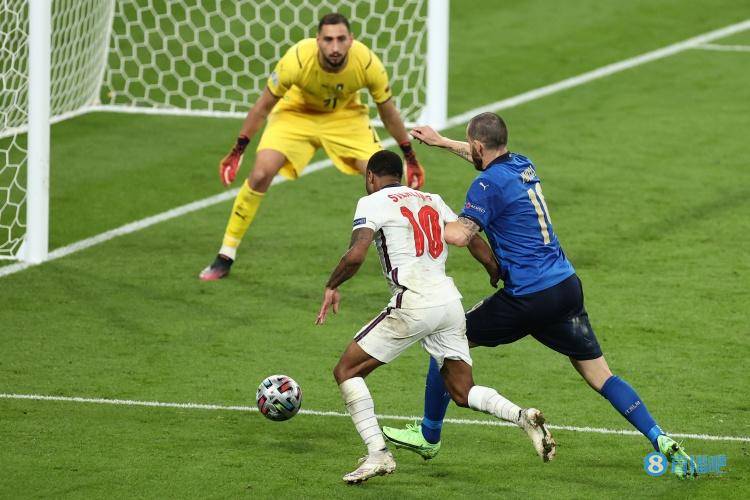 蓝衣|哈曼：意大利无缘世界杯后，英格兰去年拿欧洲杯亚军是否算成功