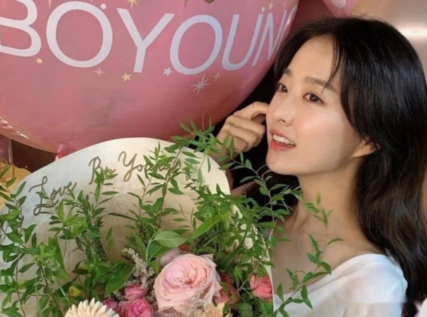 韩国新生代忠武路女演员三金强势上榜朴宝英后劲不足