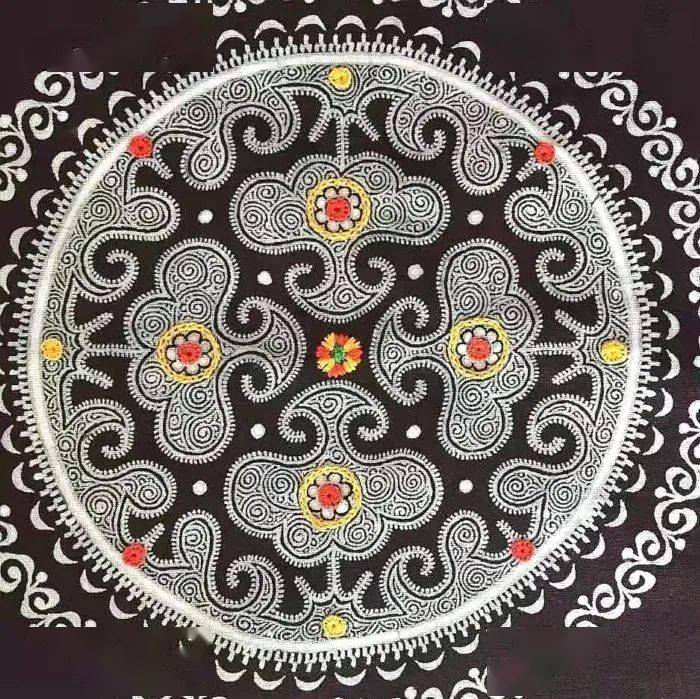 织金蜡染指尖上的芭蕾