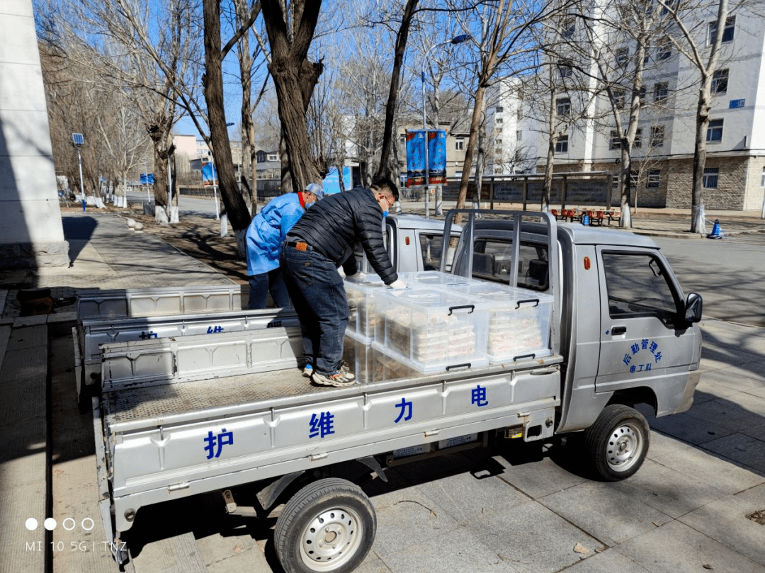 进行|“食”分用心 师生安心