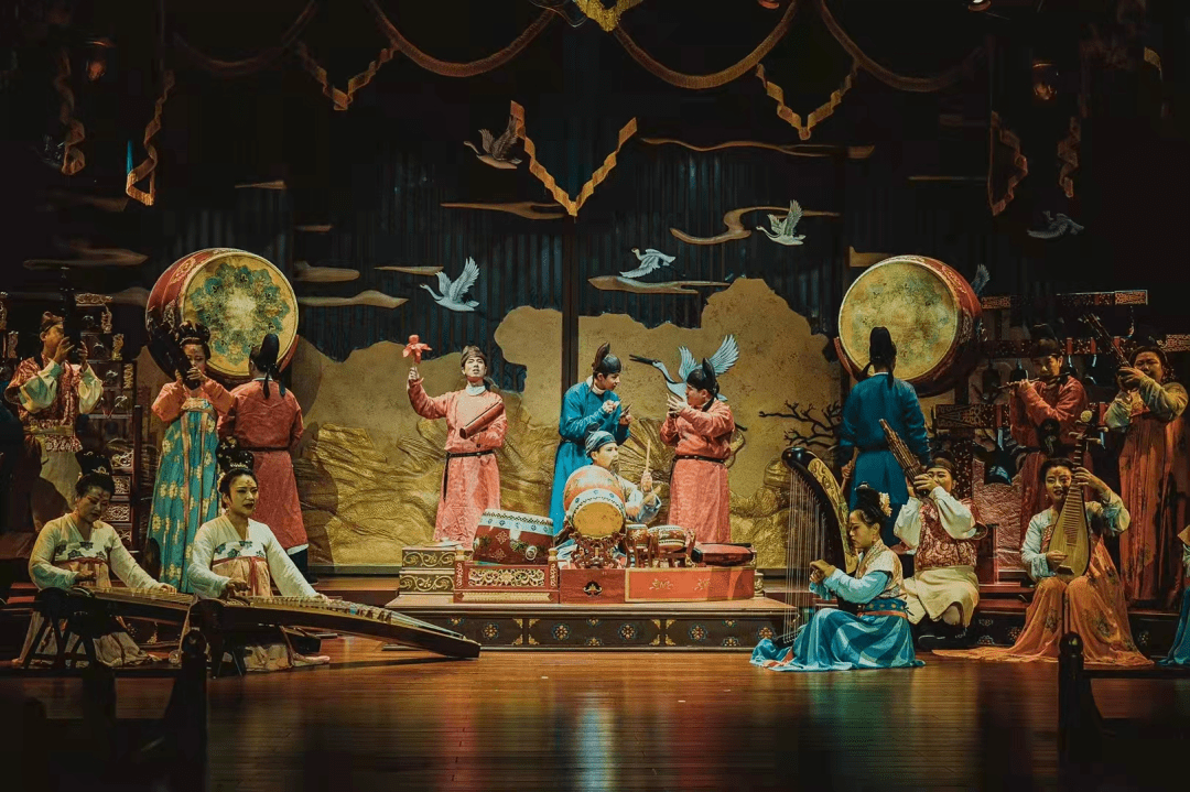 唐宴二:黄金版《梦回大唐》与盛唐的宴会歌舞不同的是《梦回大唐》更