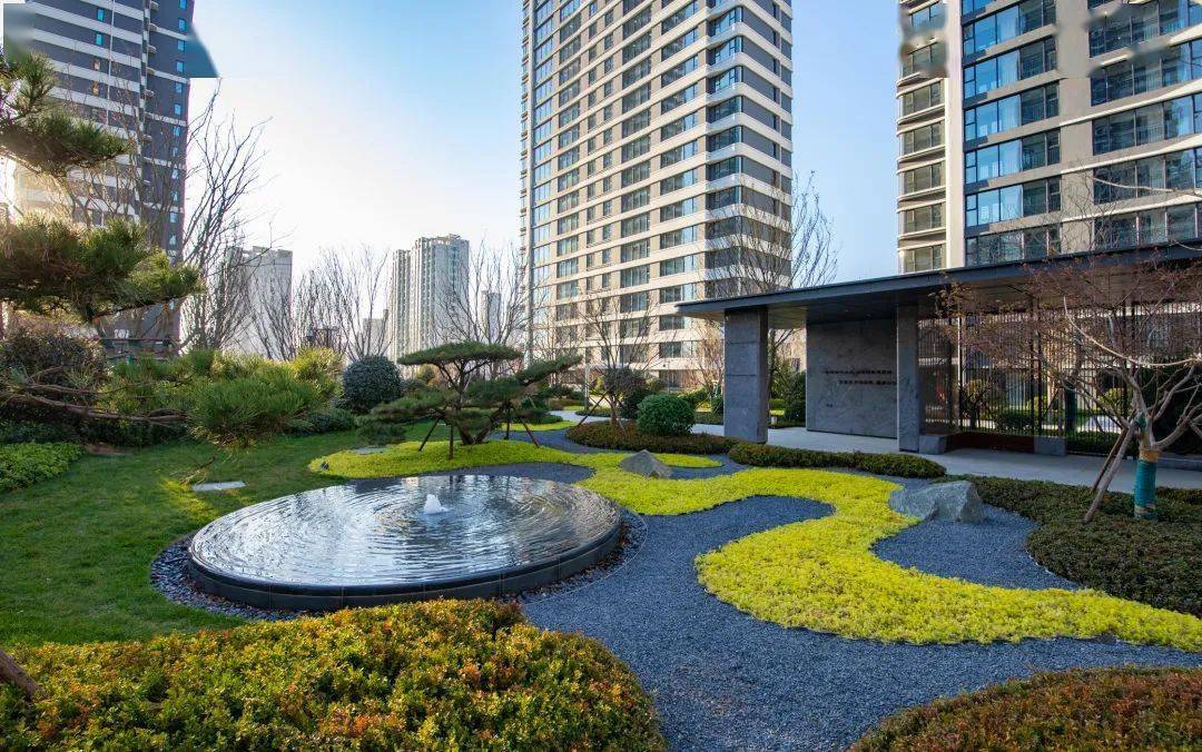 海信灵山湾天玺丨低密top级何以让人一见倾心